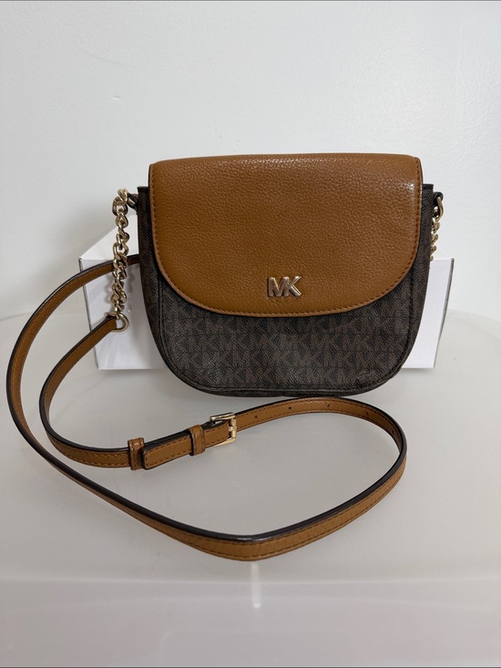 Michael Kors Handbags - Michael Kors Tan & Dark Brown MK Logo Crossbody
